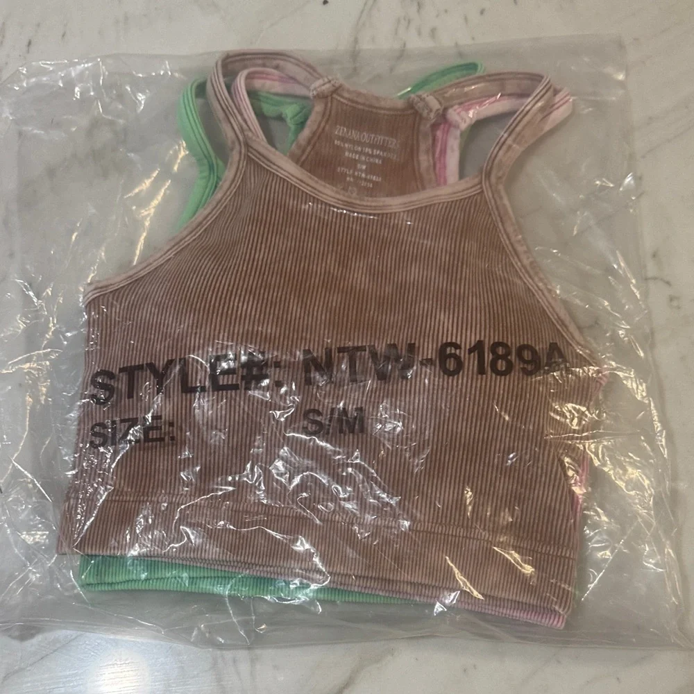 Zenana Outfitters Ribbed Crop Tops in Pink, Brown, and Green size S/M set of 3 - Picture 15 of 15